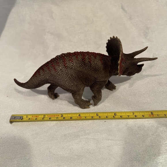 2017 Schleich Am Limes 69 Triceratops Figure D-73527 Dinosaur Red - Picture 2 of 7